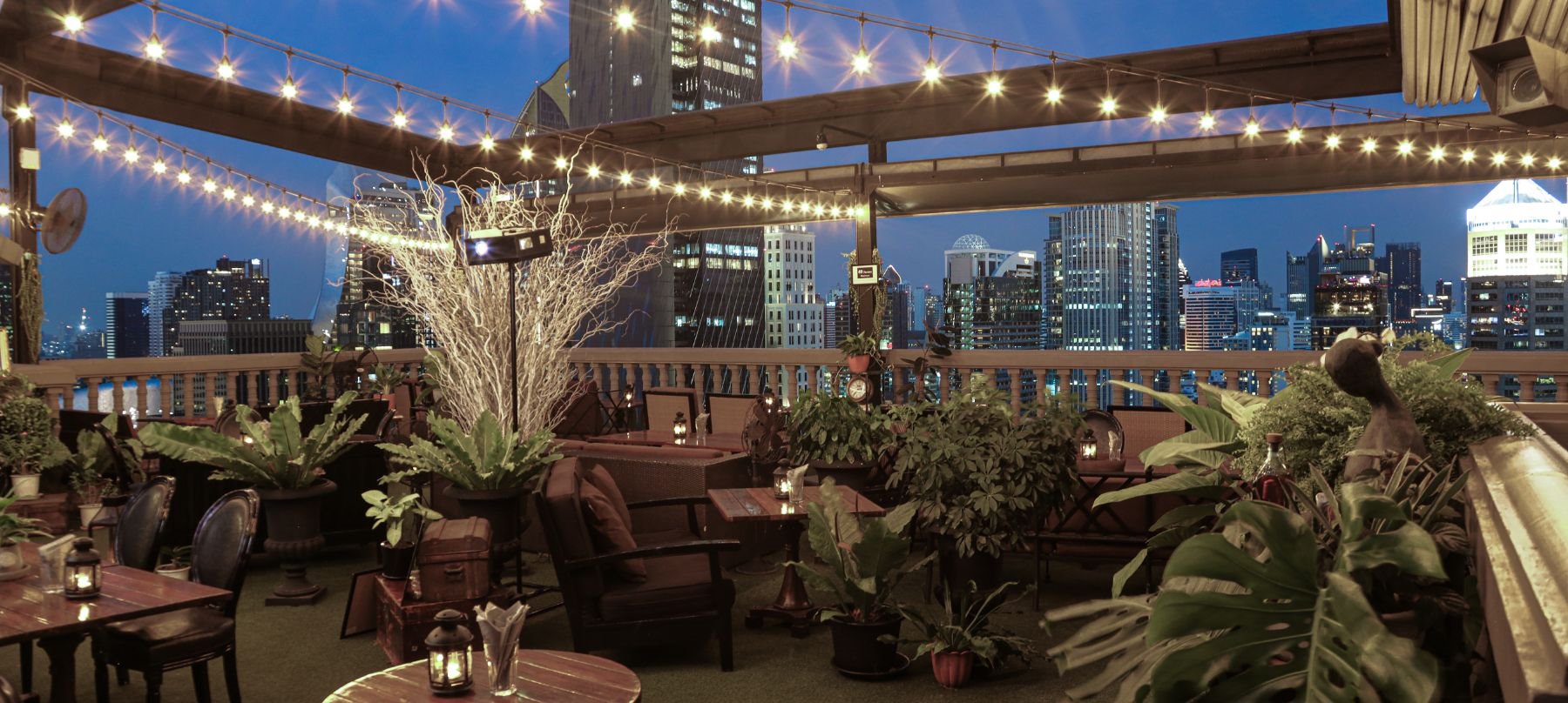 The Speakeasy Rooftop Bar Bangkok
